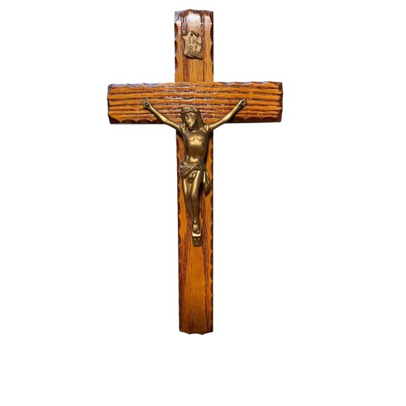 Crucifix With Brass Jesus Christ Figure & INRI Plaque Wooden Wall HANGING - Picture 3 of 10